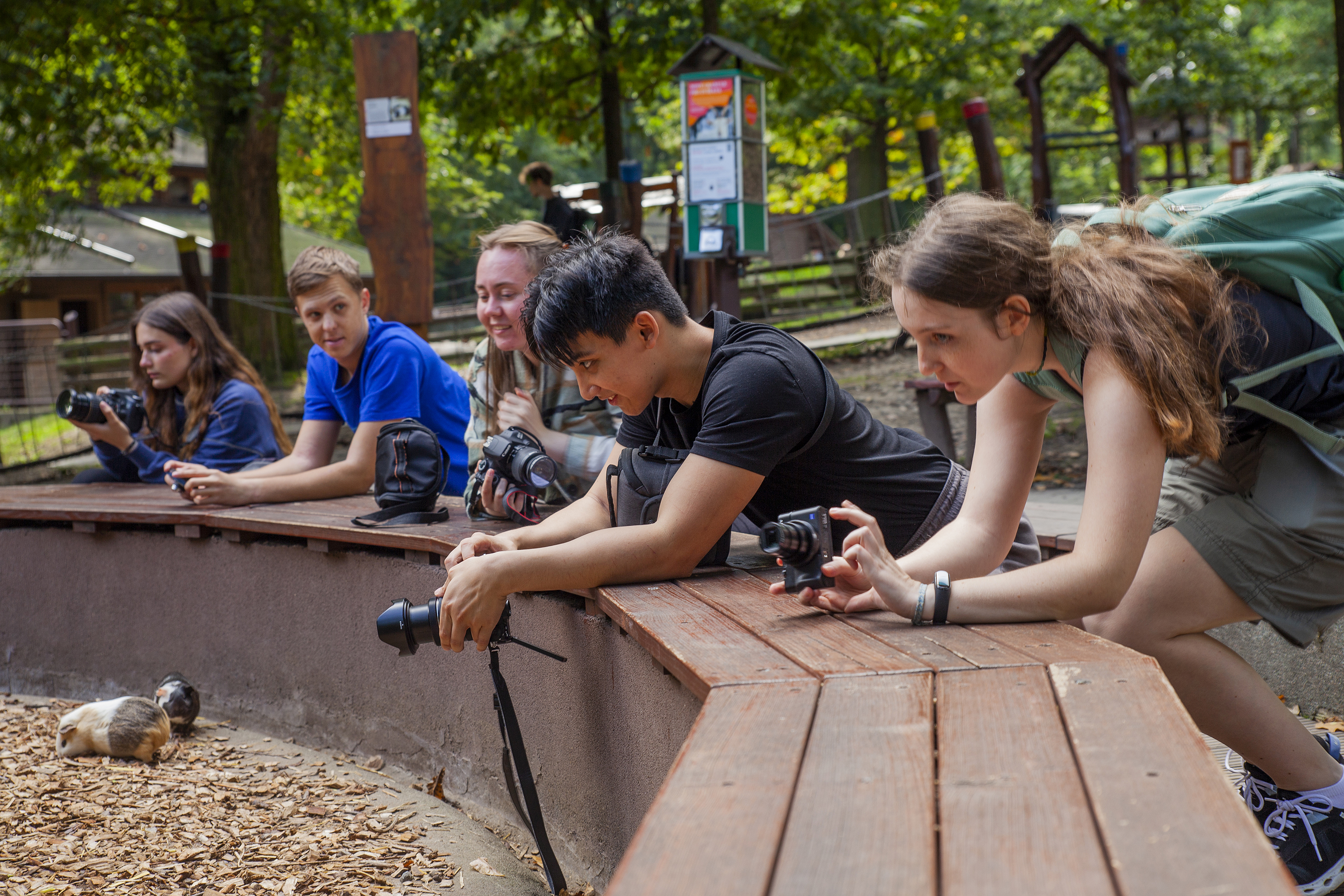 Prváci vyrazili s fotoaparáty do ZOO